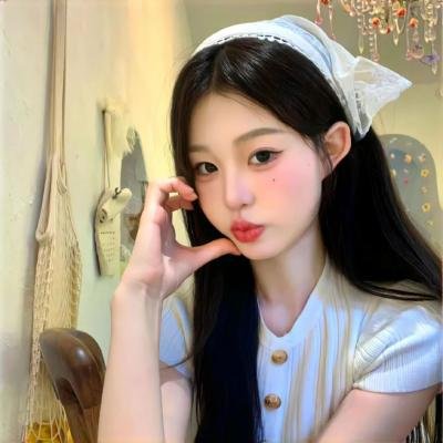 偷偷接吻